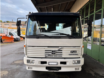 Cabeza tractora VOLVO FL6H615: foto 2