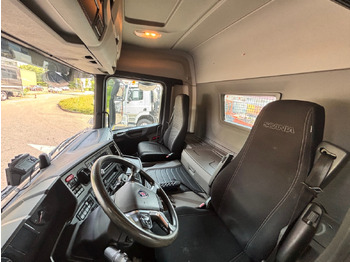 Portacontenedor de cadenas camión SCANIA G360: foto 4