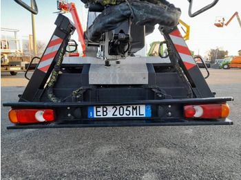 Camión con plataforma elevadora Oil & Steel 2112: foto 3 Camión con plataforma elevadora Oil & Steel 2112: foto 3