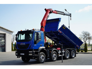Volquete camión IVECO Trakker