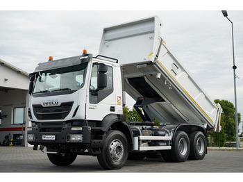 Volquete camión IVECO Trakker