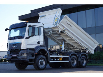 Volquete camión MAN TGS 33.480