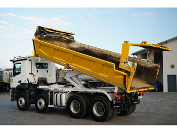 Volquete camión Mercedes-Benz AROCS 3243 / 8x4 / WYWROTKA  DWUSTRONNA 6.2 M / HYDROBURTA / HYD: foto 3