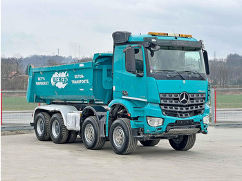 Volquete camión MERCEDES-BENZ Arocs 4142