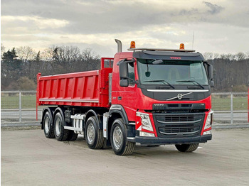 Volquete camión VOLVO FM 370