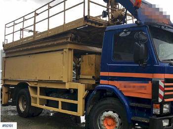 Camión con plataforma elevadora Scania P93: foto 3
