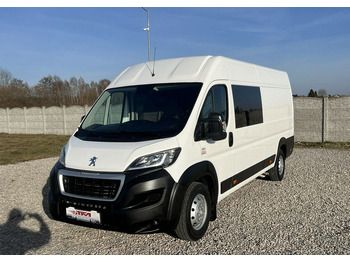Minibús PEUGEOT