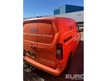Vehículo comercial ligero 2016 Peugeot PARTNER 1.6HDI: foto 2
