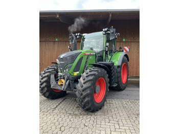 Tractor FENDT 724 Vario