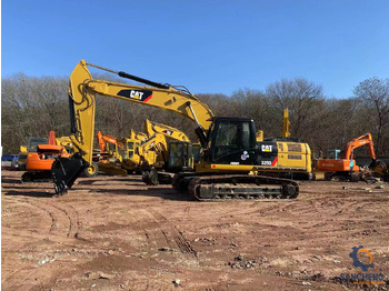 Excavadora CATERPILLAR 325D