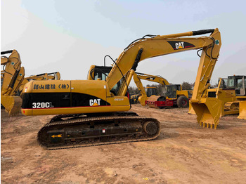 Excavadora CATERPILLAR 320CL