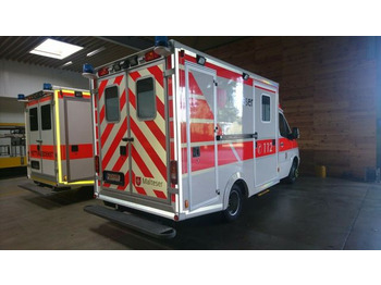 Ambulancia MERCEDES-BENZ Sprinter 519