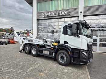 Volquete camión IVECO X-WAY