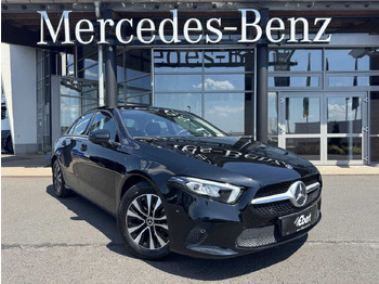 Sedan MERCEDES-BENZ