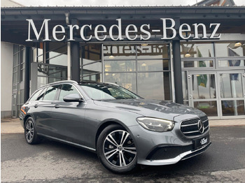 Coche familiar MERCEDES-BENZ