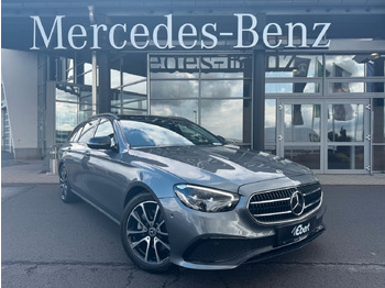 Coche familiar MERCEDES-BENZ