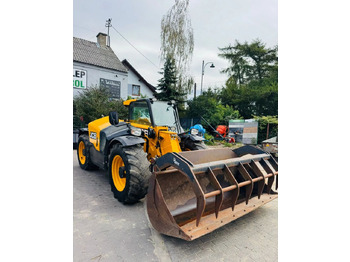 Manipulador telescópico JCB 527-58 AGRI PLUS: foto 2
