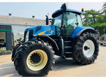 Tractor NEW HOLLAND T8040