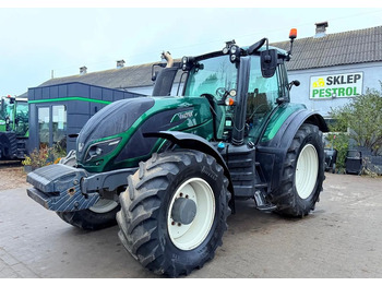 Tractor VALTRA T174