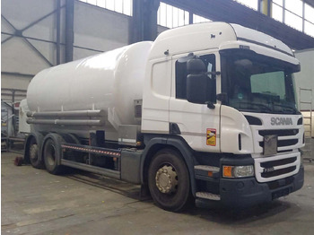 Cisterna camión SCANIA