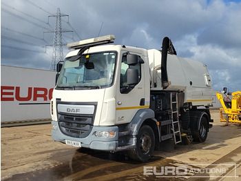 Barredora vial DAF LF 220