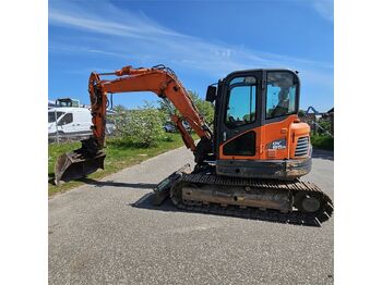Miniexcavadora DOOSAN DX85R-3