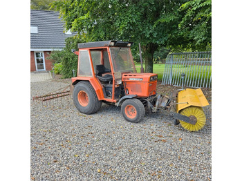 Tractor municipal KUBOTA