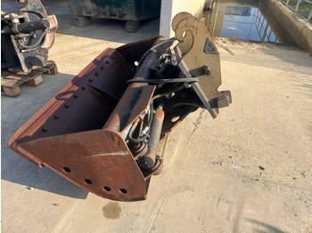 Cazo para excavadora para Maquinaria de construcción BLANCHARD EQUIPEMENTS GODET/1800: foto 2 Cazo para excavadora para Maquinaria de construcción BLANCHARD EQUIPEMENTS GODET/1800: foto 2