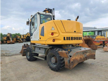 Excavadora de ruedas LIEBHERR A 914