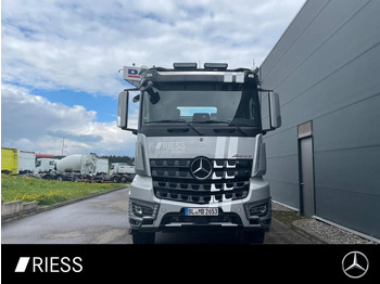 Volquete camión MERCEDES-BENZ Arocs 2653