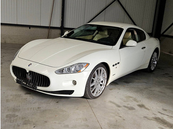 Sedan MASERATI