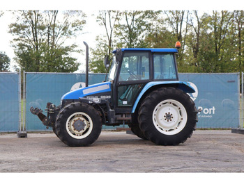 Tractor NEW HOLLAND