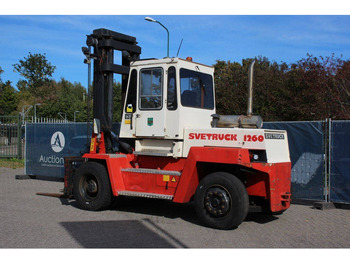 Carretilla elevadora diésel Svetruck 1260-30: foto 3