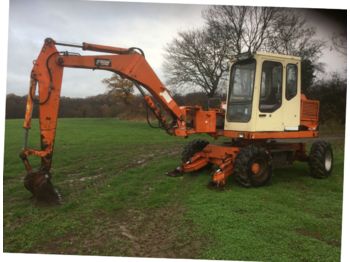 Excavadora de ruedas Schaeff HML 30: foto 1