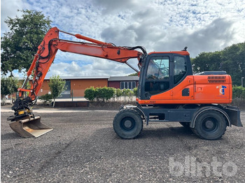 Excavadora de ruedas DOOSAN DX160W
