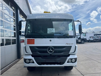 Camión grúa nuevo Mercedes-Benz Atego Atego 1725 4x4 Flatbed with Hyva HB120 Crane: foto 2