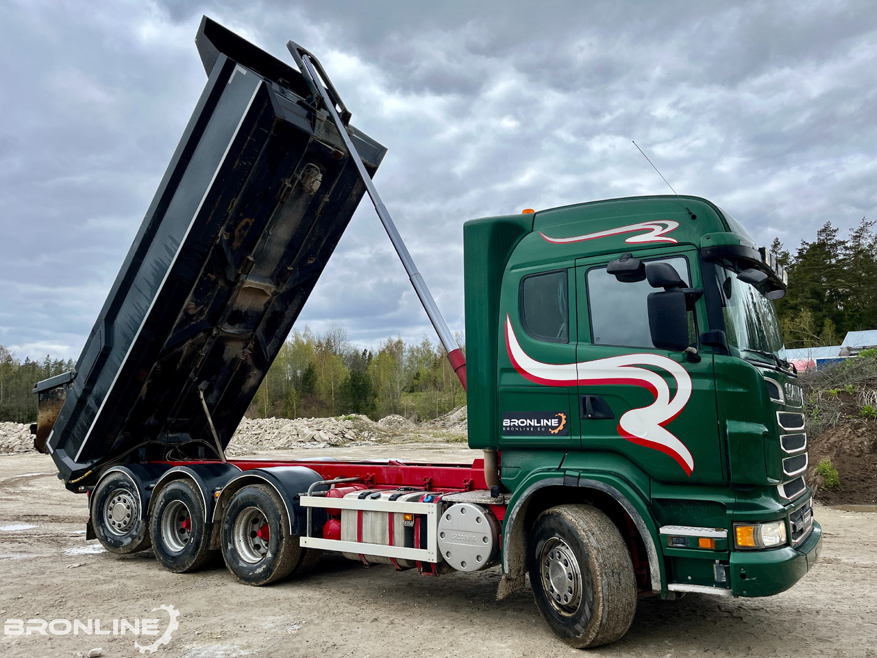 2013 V8 SCANIA R560 8X4 Tipper/Kallur/Retarder - Volquete camión: foto 4 2013 V8 SCANIA R560 8X4 Tipper/Kallur/Retarder - Volquete camión: foto 4