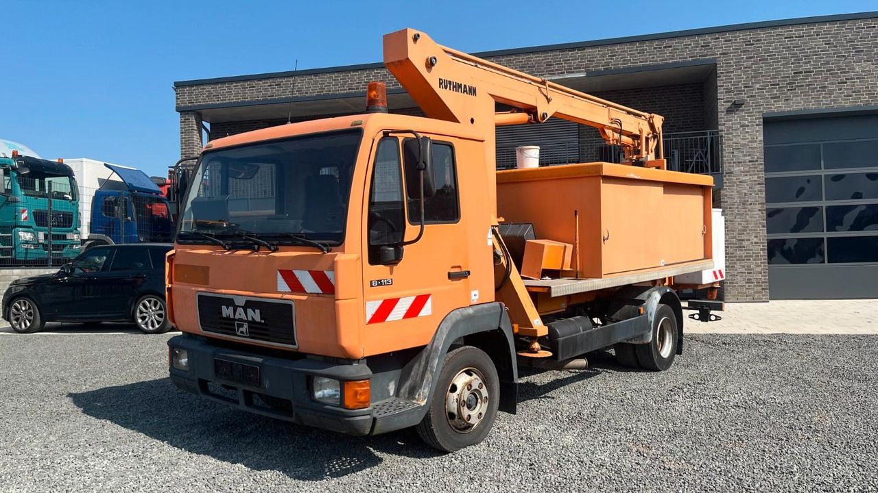 MAN 8.113 Steiger Hubarbeitsbühne Ruthmann MAN 8.113 Steiger Hubarbeitsbühne Ruthmann - Camión con plataforma elevadora, Vehículo comercial ligero: foto 2 MAN 8.113 Steiger Hubarbeitsbühne Ruthmann MAN 8.113 Steiger Hubarbeitsbühne Ruthmann - Camión con plataforma elevadora, Vehículo comercial ligero: foto 2