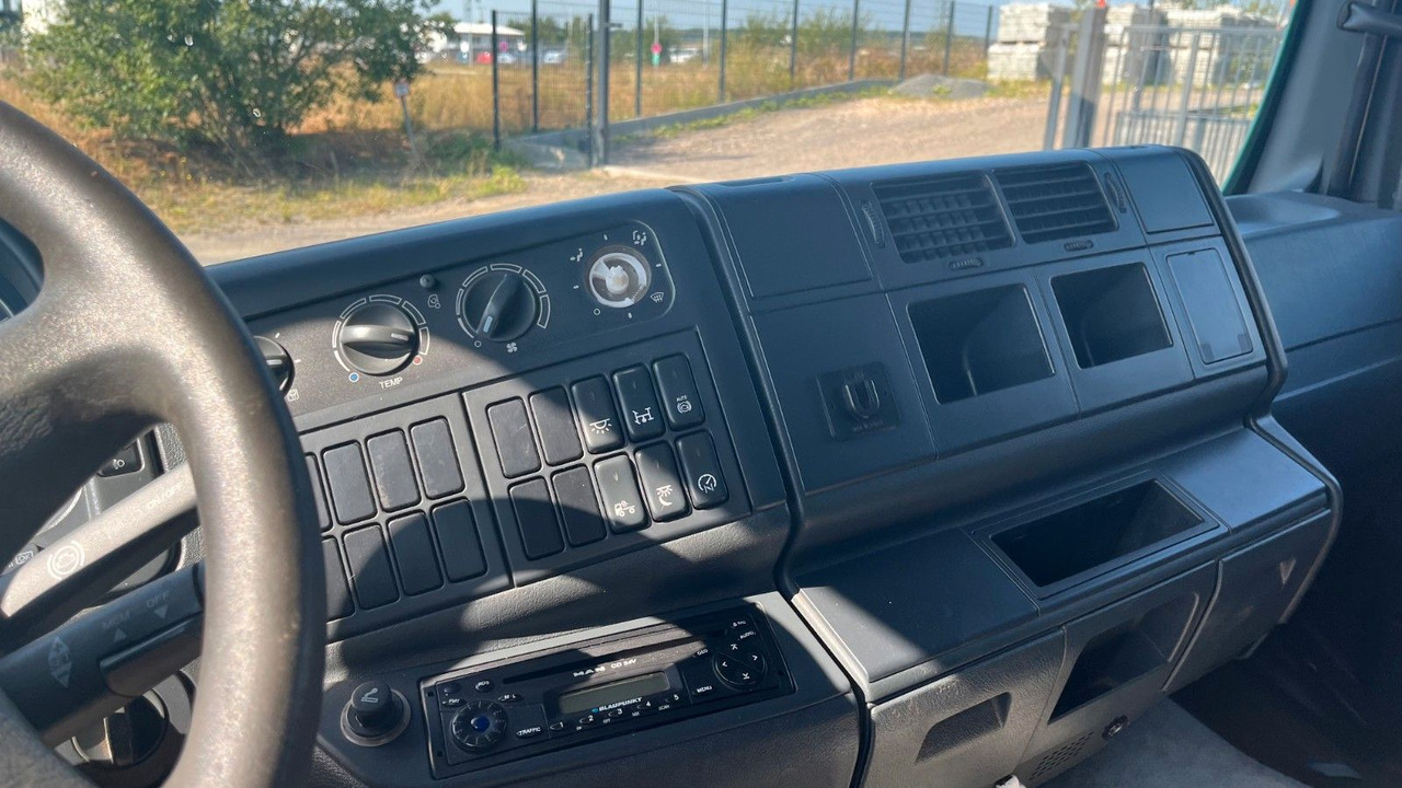 Camión caja abierta, Camión grúa MAN TGL 8.180 4x2 Kran Hiab Tempomat MAN TGL 8.180 4x2 Kran Hiab Tempomat: foto 8 Camión caja abierta, Camión grúa MAN TGL 8.180 4x2 Kran Hiab Tempomat MAN TGL 8.180 4x2 Kran Hiab Tempomat: foto 8