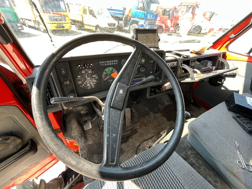 Furgoneta MAN VW-MAN LO2 Koffer Schlafkabine: foto 7