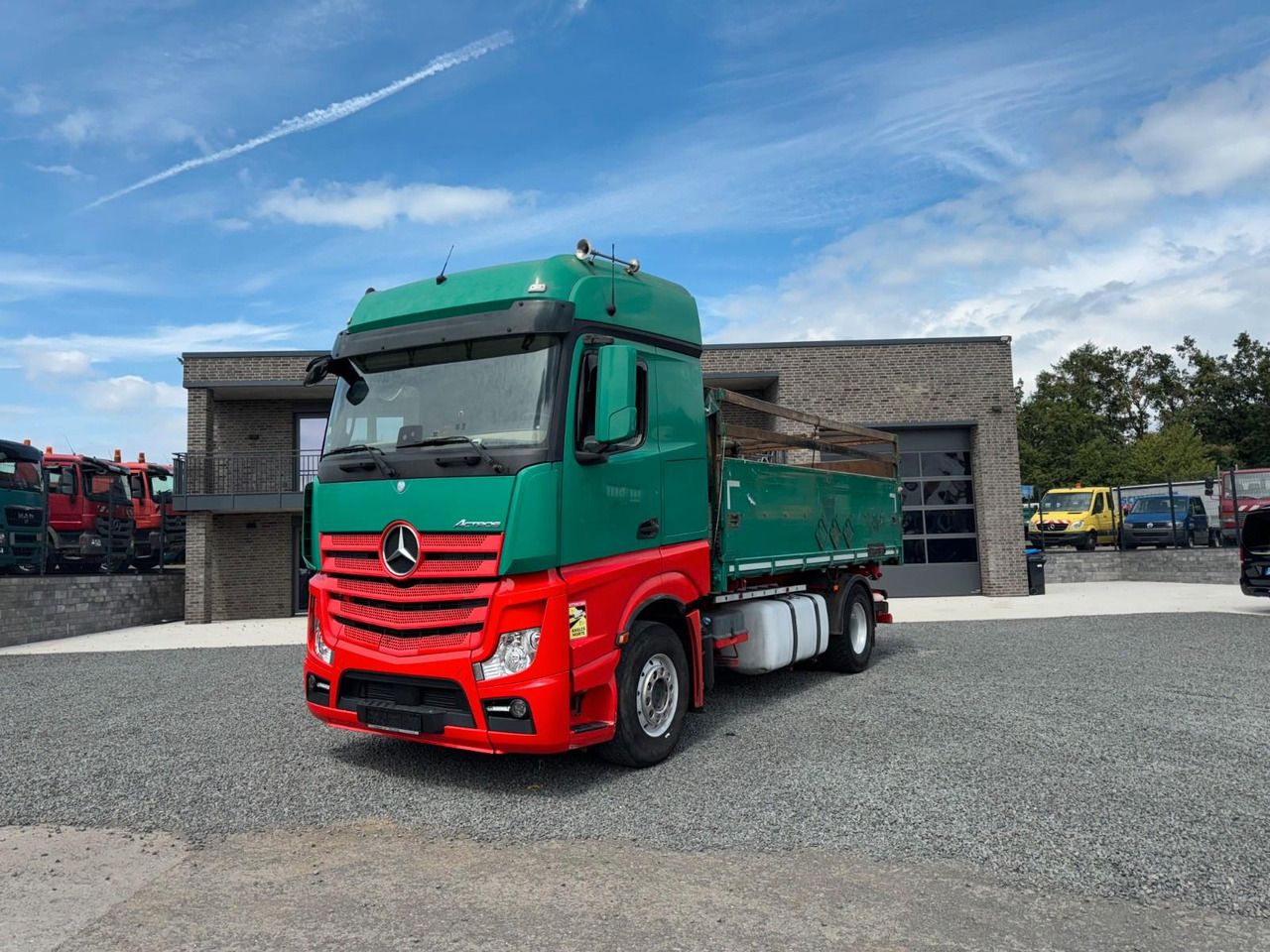 Mercedes-Benz Actros 1842 Kipper Dreiseitenkipper - Volquete camión: foto 1 Mercedes-Benz Actros 1842 Kipper Dreiseitenkipper - Volquete camión: foto 1