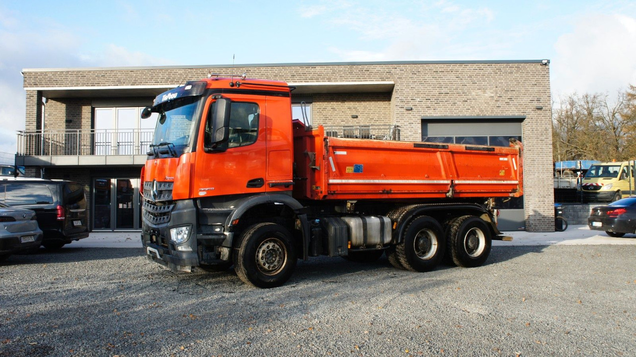 Mercedes-Benz Arocs 2653 Dreiseitenkipper Meiller Bordmatik - Volquete camión: foto 1 Mercedes-Benz Arocs 2653 Dreiseitenkipper Meiller Bordmatik - Volquete camión: foto 1