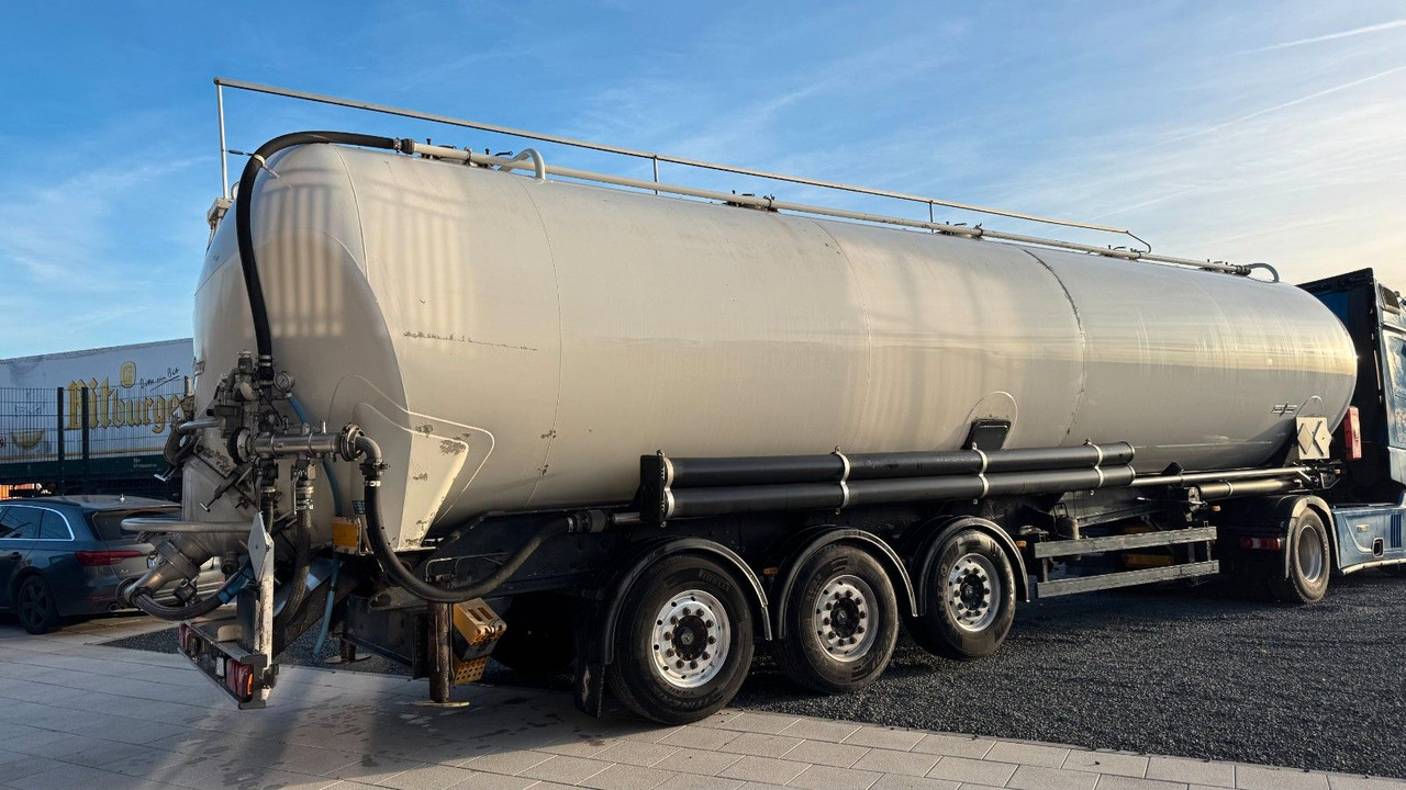 Spitzer SK 2760 CAL GGVS 60m³ Kippsilo - Semirremolque silo: foto 3 Spitzer SK 2760 CAL GGVS 60m³ Kippsilo - Semirremolque silo: foto 3