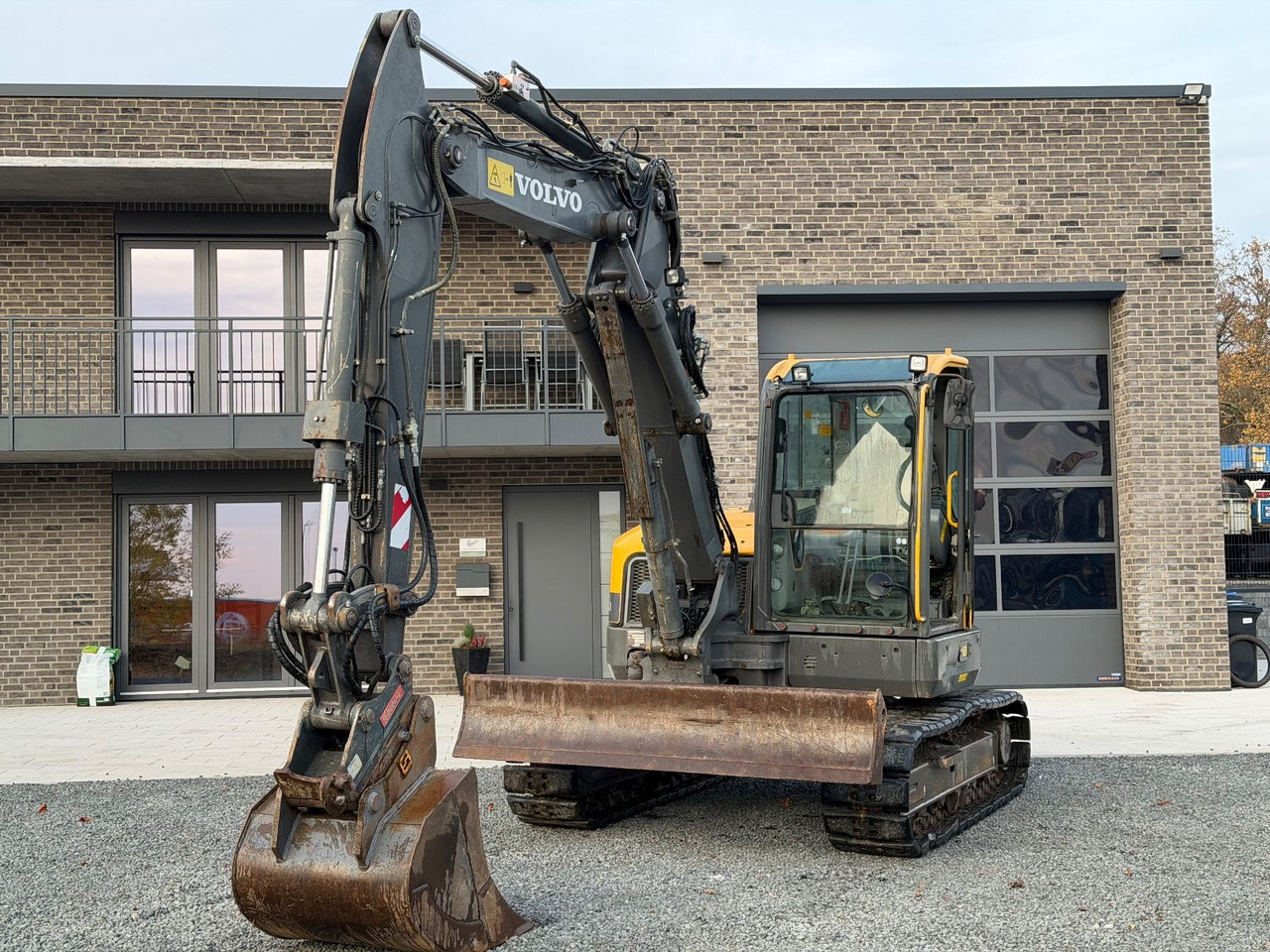 Volvo ECR 88 D Verstellauslger OQ Oilquick - Miniexcavadora: foto 5 Volvo ECR 88 D Verstellauslger OQ Oilquick - Miniexcavadora: foto 5