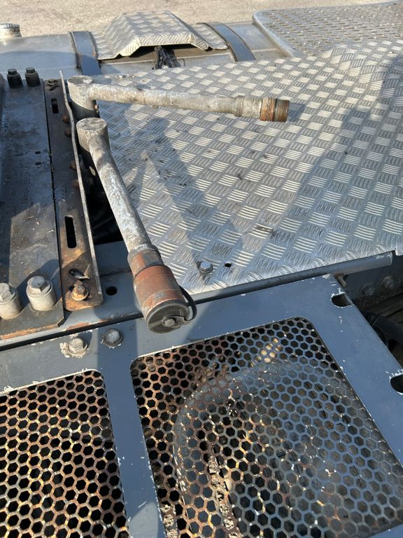 DAF XF 530 PxP 4x4 Hydraulik DAF XF 530 PxP 4x4 Hydraulik - Cabeza tractora: foto 5 DAF XF 530 PxP 4x4 Hydraulik DAF XF 530 PxP 4x4 Hydraulik - Cabeza tractora: foto 5