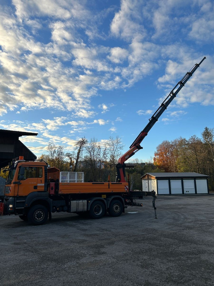 MAN TGA 28.400 6x-4BL Palfinger 23002 - Volquete camión, Camión grúa: foto 1 MAN TGA 28.400 6x-4BL Palfinger 23002 - Volquete camión, Camión grúa: foto 1