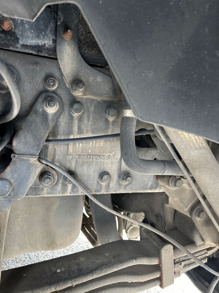 MAN TGS 33.400 6x4 Kipper Palfinger Kran - Volquete camión, Camión grúa: foto 4 MAN TGS 33.400 6x4 Kipper Palfinger Kran - Volquete camión, Camión grúa: foto 4