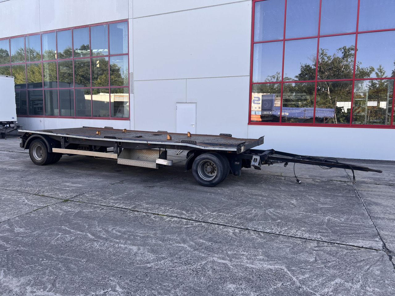 Dinkel DAC 18000 2 Achs Kombi- Anhänger für Abroll- oder Absetzmulden oder Tieflader - Portacontenedore/ Intercambiable remolque: foto 1 Dinkel DAC 18000 2 Achs Kombi- Anhänger für Abroll- oder Absetzmulden oder Tieflader - Portacontenedore/ Intercambiable remolque: foto 1