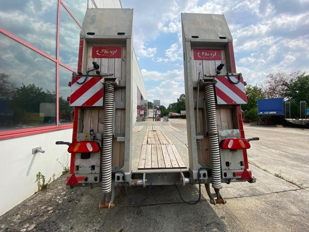 Fliegl 3 Achs Tiefladeranhänger - Góndola rebajadas remolque: foto 5 Fliegl 3 Achs Tiefladeranhänger - Góndola rebajadas remolque: foto 5