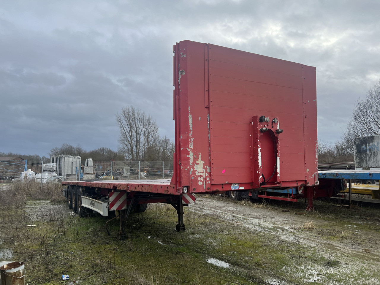 Fliegl SDS350 3 Achs Sattelauflieger - Semirremolque plataforma/ Caja abierta: foto 2 Fliegl SDS350 3 Achs Sattelauflieger - Semirremolque plataforma/ Caja abierta: foto 2
